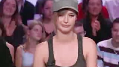 लगता सेक्सी पिक्चर हिंदी मूवी है कि केनी की माँ उस रात अकेली थी