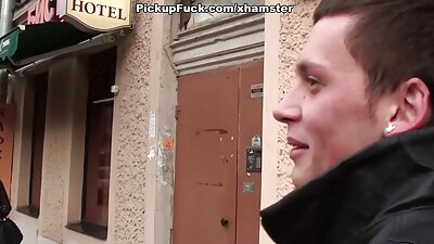 बिन बुलाए मेहमान ने अपनी पड़ोसी भोजपुरी हिंदी सेक्सी मूवी पत्नी के लिए तैयार किया अपना लंड