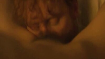 बहुत सेक्सी शौकिया किशोरों की लड़की वेबकैम पर चिढ़ाती हिंदी मूवी सेक्सी है